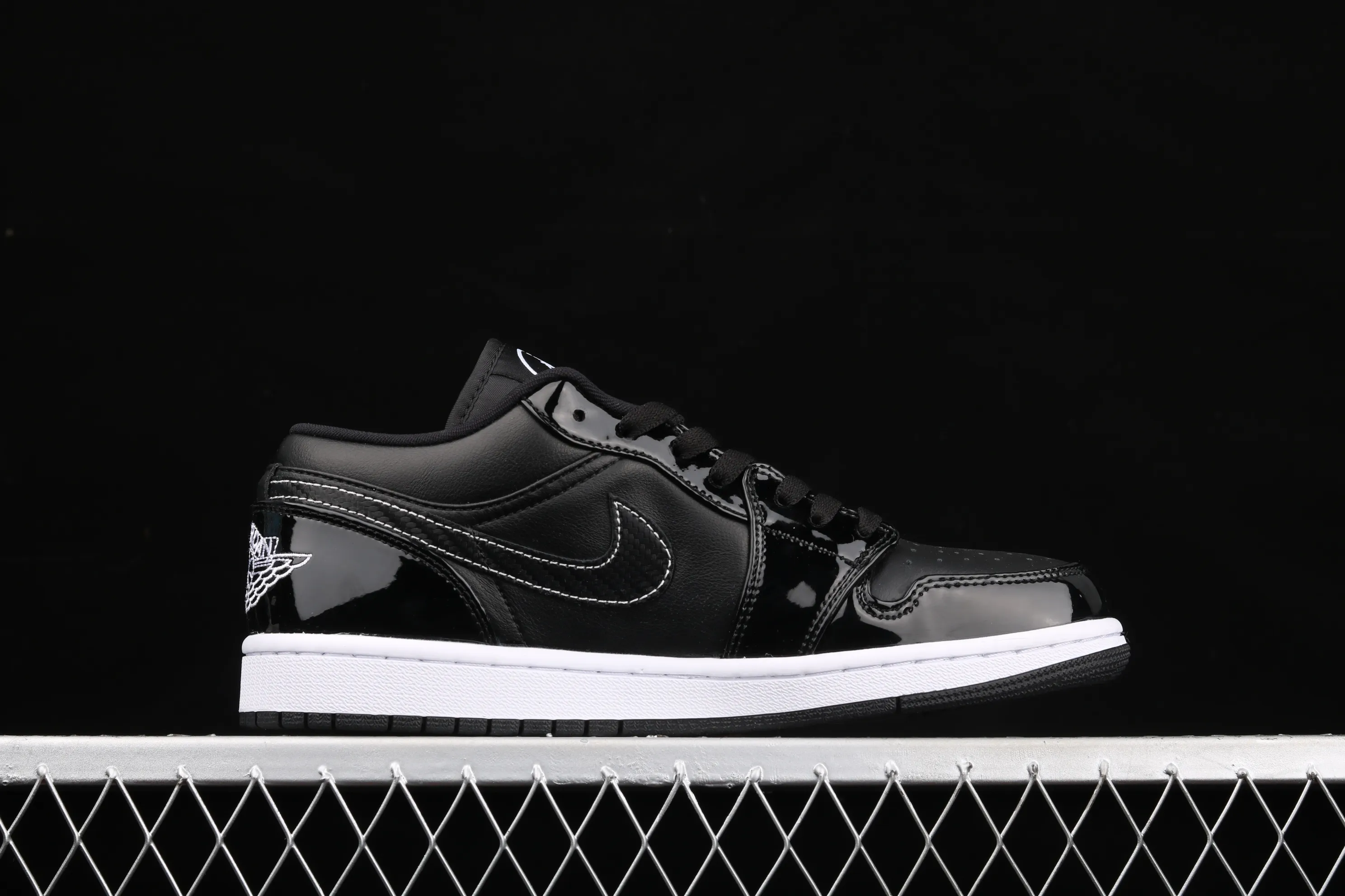All categories Air Jordan Jordan series basketball shoes Air Jordan 1 Low Air Jordan 1 Low ASW AJ1 Joe 1 low-top All-star patent leather black low-top basketball shoes DD1650-001